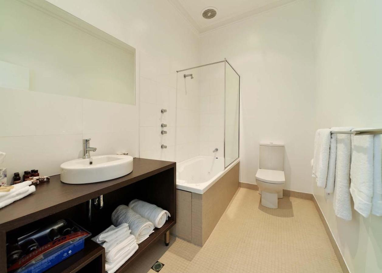 ไอกอน โฮเต็ล Hotel เบอร์นี ภายนอก รูปภาพ